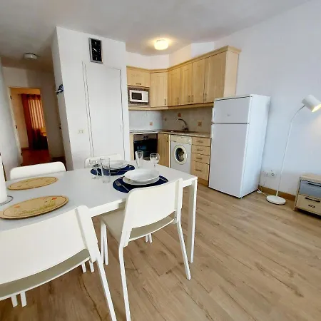 1 Bedroom Heatedpool Fibrewifi Los Cristianos * Los Cristianos (Tenerife)